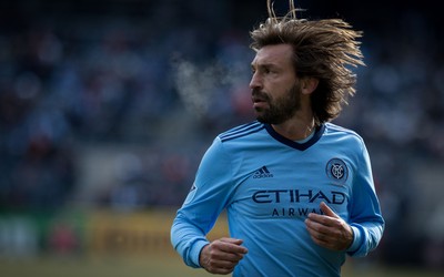 满贯体育精华-皮克福德训练中受伤坚持比赛